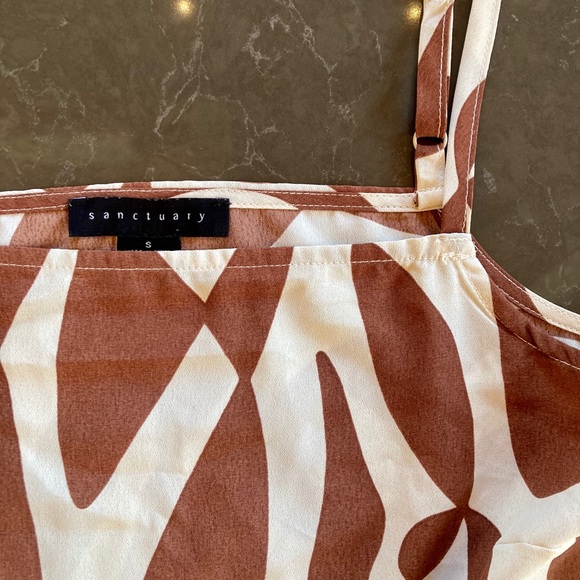 ✨Sanctuary✨ Abstract Neutral Flow Tank - Picture 4 of 5